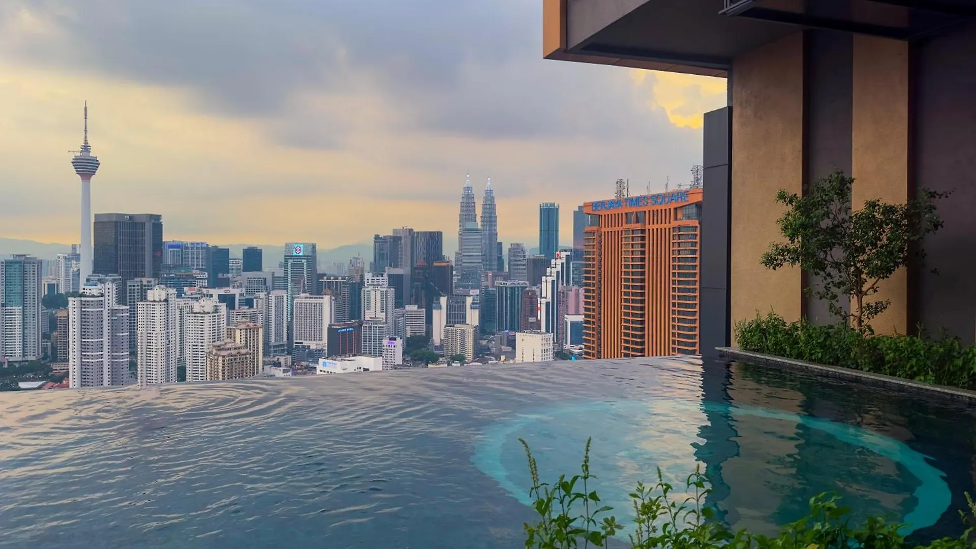 Harmony Luxury Suites At Lucentia Bukit Bintang City Center Kuala Lumpur 0*,